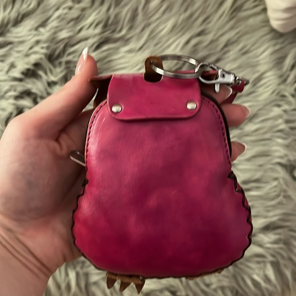 Owl pocketed wristlet - Picture 4 of 5